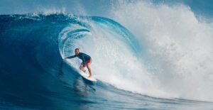 Pro,Surfer,Rides,Big,Wave,In,The,Maldives